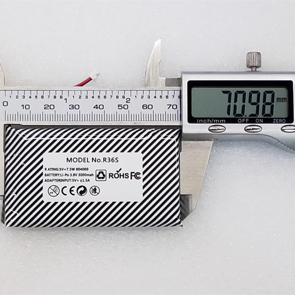 Batteria ai Polimeri di Litio  - Retro Handheld Game Console R36S recensione e prezzo